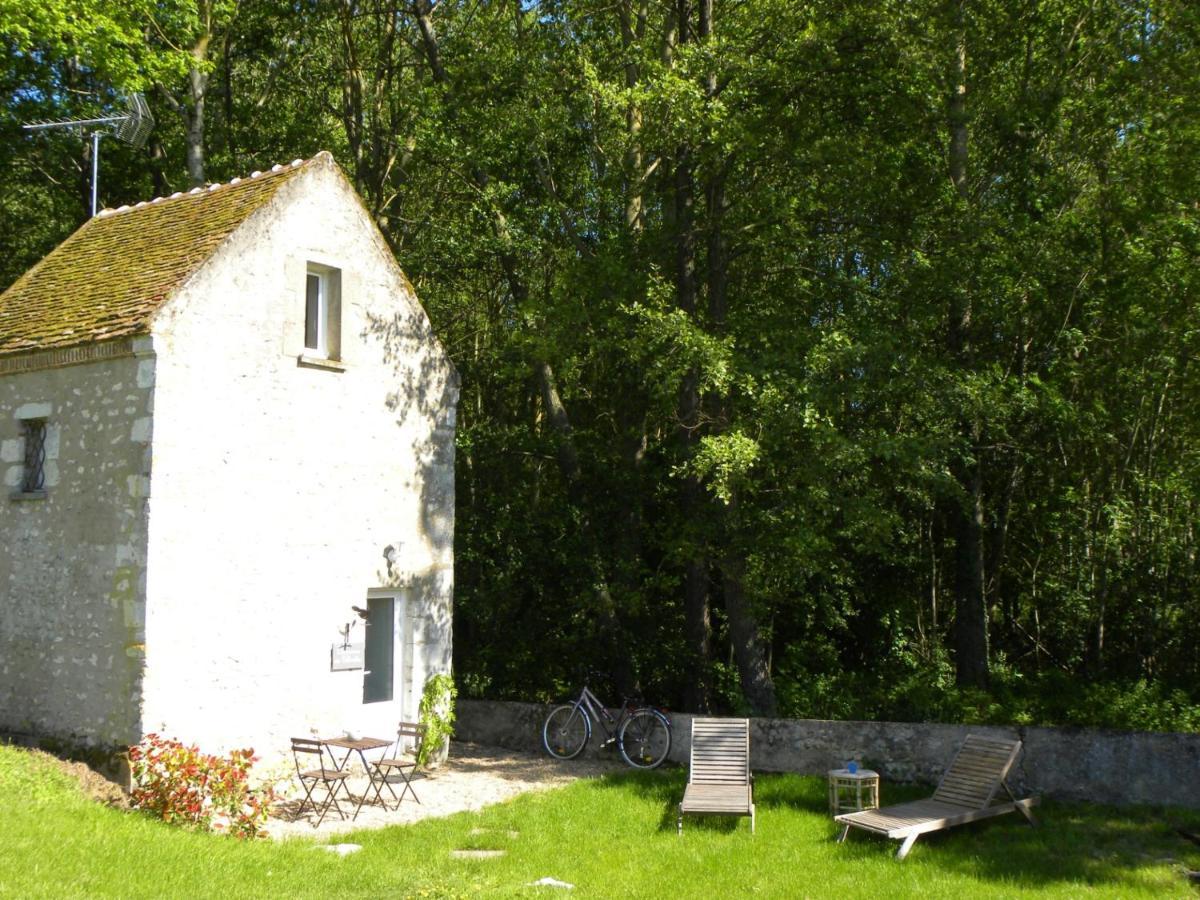 Bed and Breakfast Domaine Du Gue Du Roi Cléry-Saint-André Exteriér fotografie