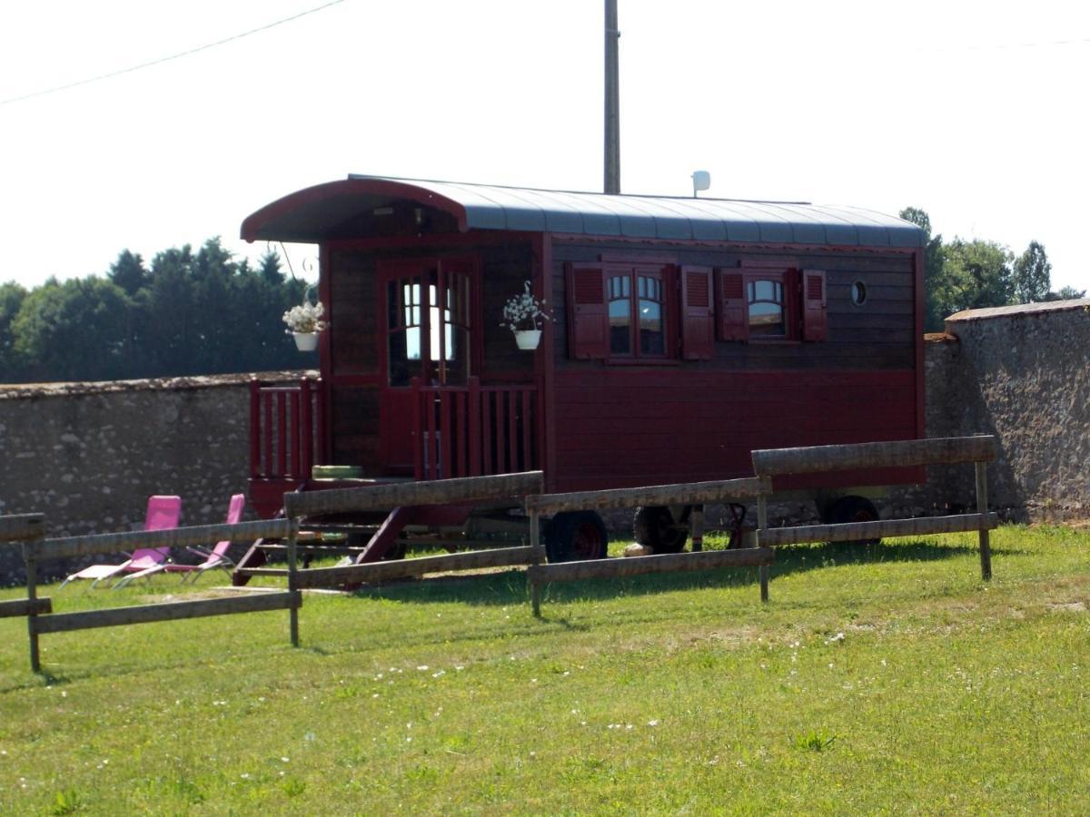 Bed and Breakfast Domaine Du Gue Du Roi Cléry-Saint-André Exteriér fotografie